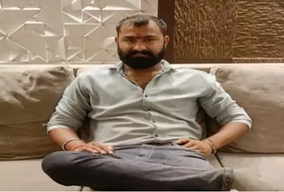 आर्बिट मॉल के पास बाउंसर की चाकू मारकर हत्या, दोस्त की Help करने गया था युवक