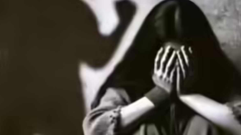 कैफे में दुष्कर्म की घटना, साउंड वॉल्यूम तेज करवाकर महिला से पहले की अश्लील हरकतें, फिर केबिन में दिया वारदात को अंजाम