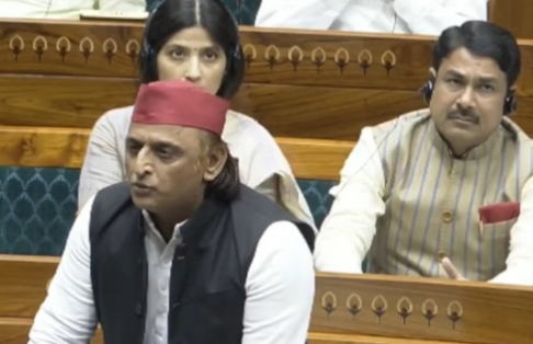 महिला आरक्षण पर अखिलेश यादव का हमला: “भाजपा चालबाजी कर रही है”