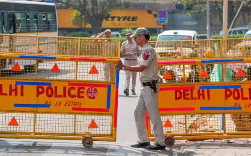 राजधानी के स्कूलों में हड़कंप, पुलिस जांच में नहीं मिला कुछ संदिग्ध