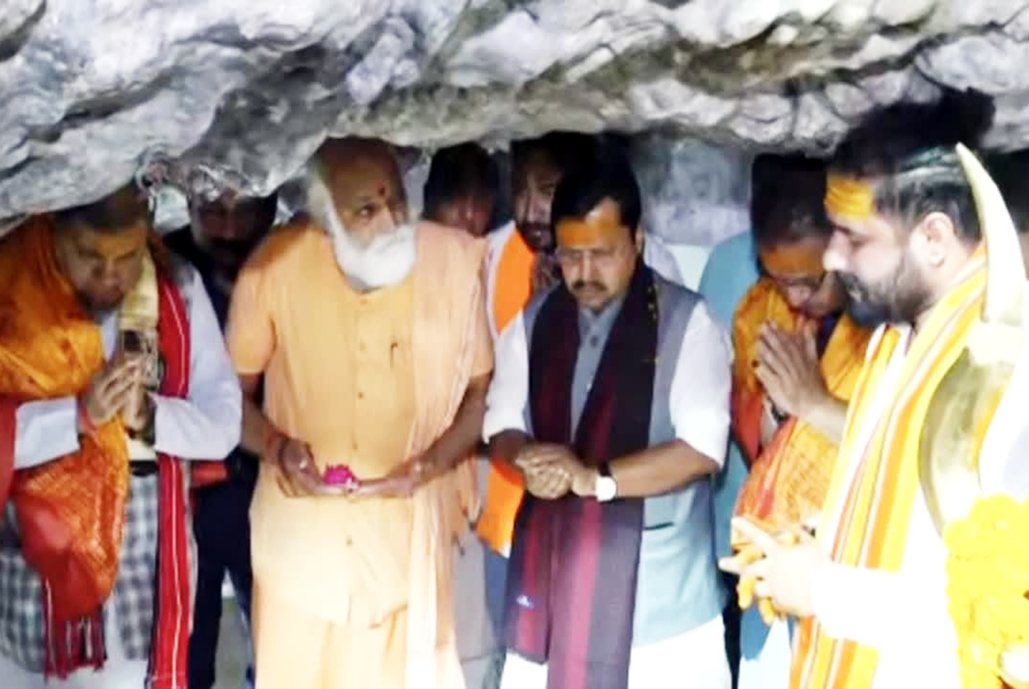 bjp देहरादून में नितिन नवीन का शक्ति प्रदर्शन, टपकेश्वर दर्शन से शुरू हुआ दौरे का आखिरी दिन