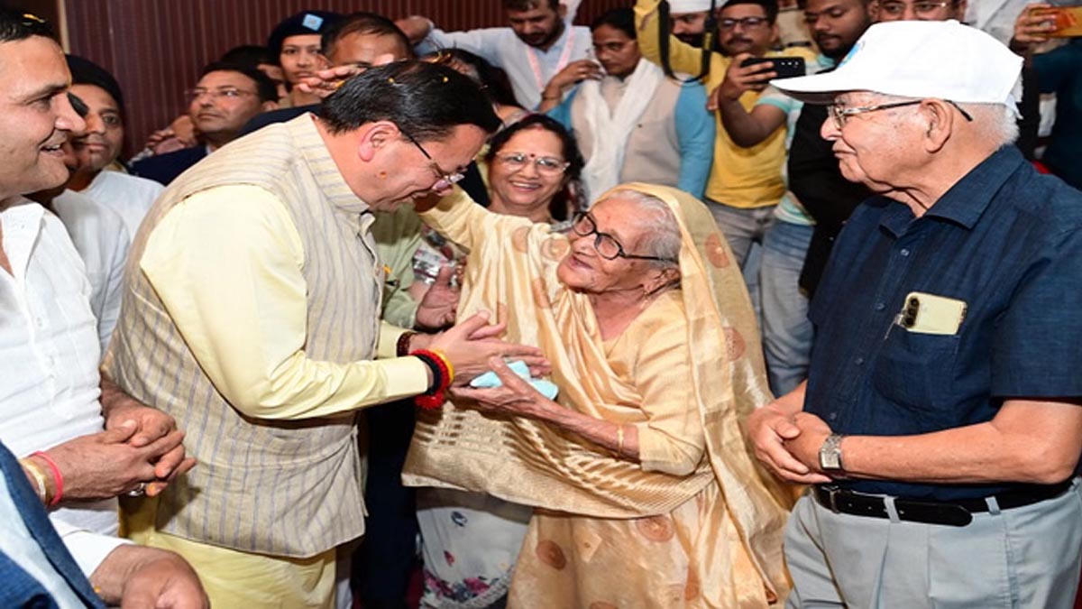 Cm Dhami वृद्धाश्रम और स्वास्थ्य सुविधाओं पर सरकार का बड़ा फोकस