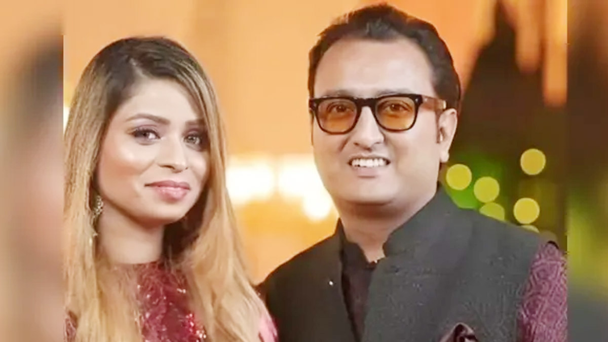 करोड़ों की फ्लैट धोखाधड़ी मामले में फरार बिल्डर शाश्वत गर्ग के घर कुर्की