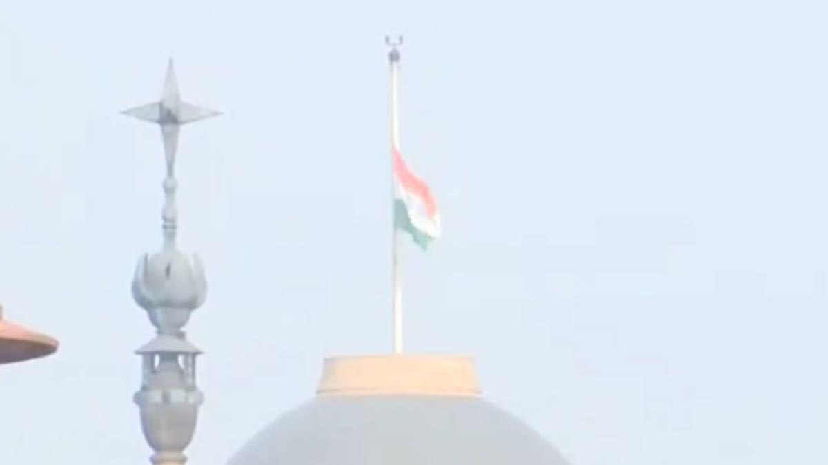 कतर के पूर्व अमीर के सम्मान में भारत में राष्ट्रीय शोक