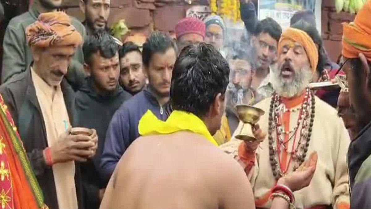 Rudranath धाम में अव्यवस्थाओं पर पुजारी नाराज, शराब-मांस के सेवन का आरोप; वीडियो वायरल