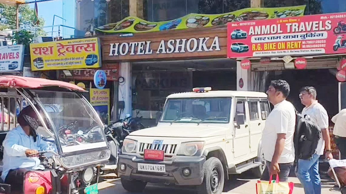 Haridwar में पूर्व मेयर अनीता शर्मा के होटल पर GST विभाग की छापेमारी, दस्तावेजों की जांच जारी