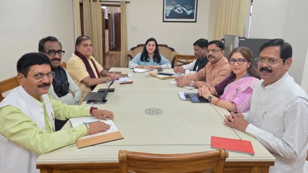 Uttarakhand चुनाव 2027: तीसरी बार सत्ता में वापसी की तैयारी में BJP, घर-घर पहुंचेगा सरकार का रिपोर्ट कार्ड